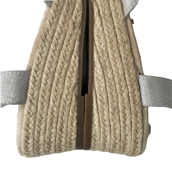 Lands End Womans Platform Wedge Espadrille Strappy Sandal Silver Metallic US 8.5 - Picture 11 of 15